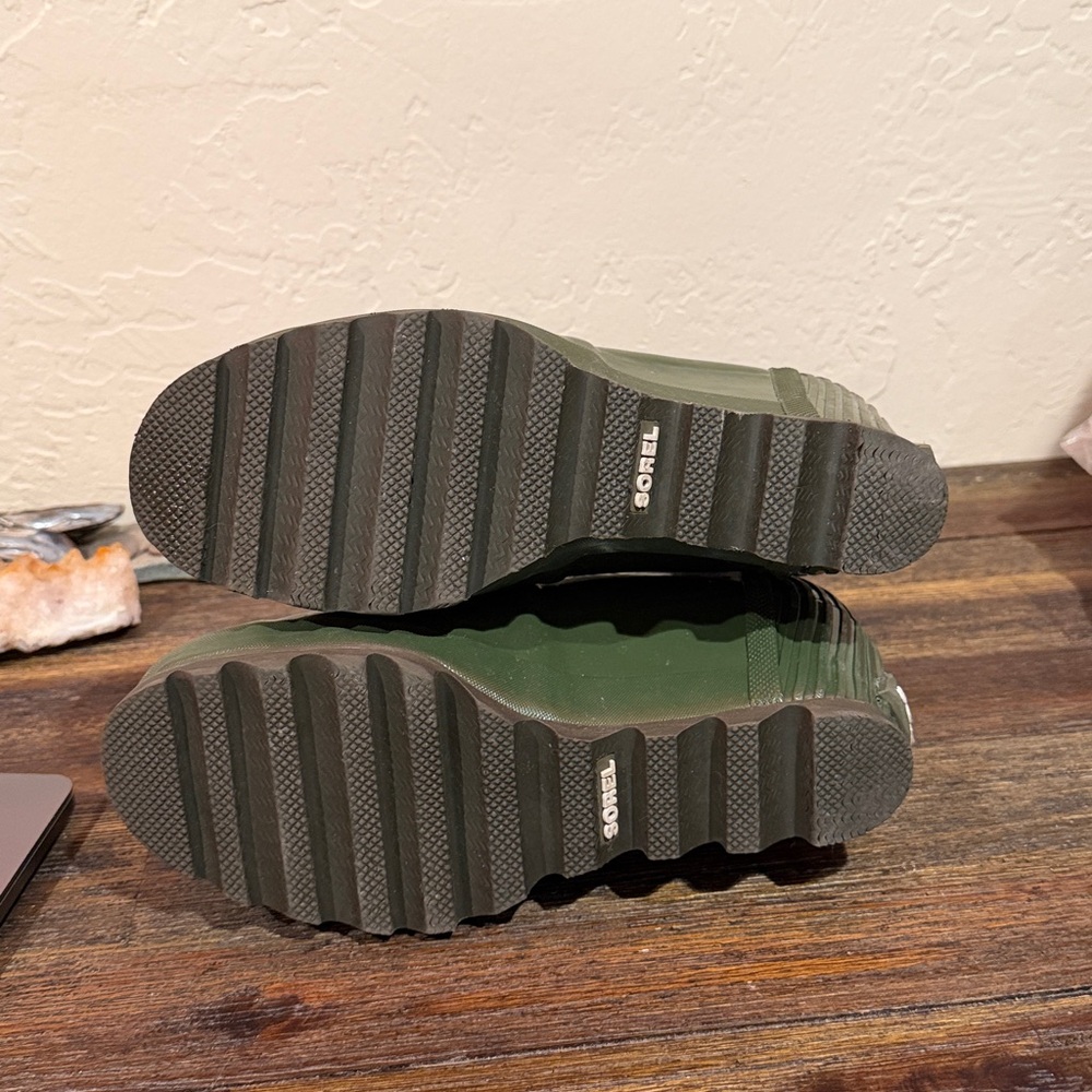 Sorel Olive Green Wedge Rain Boots - Picture 4 of 4